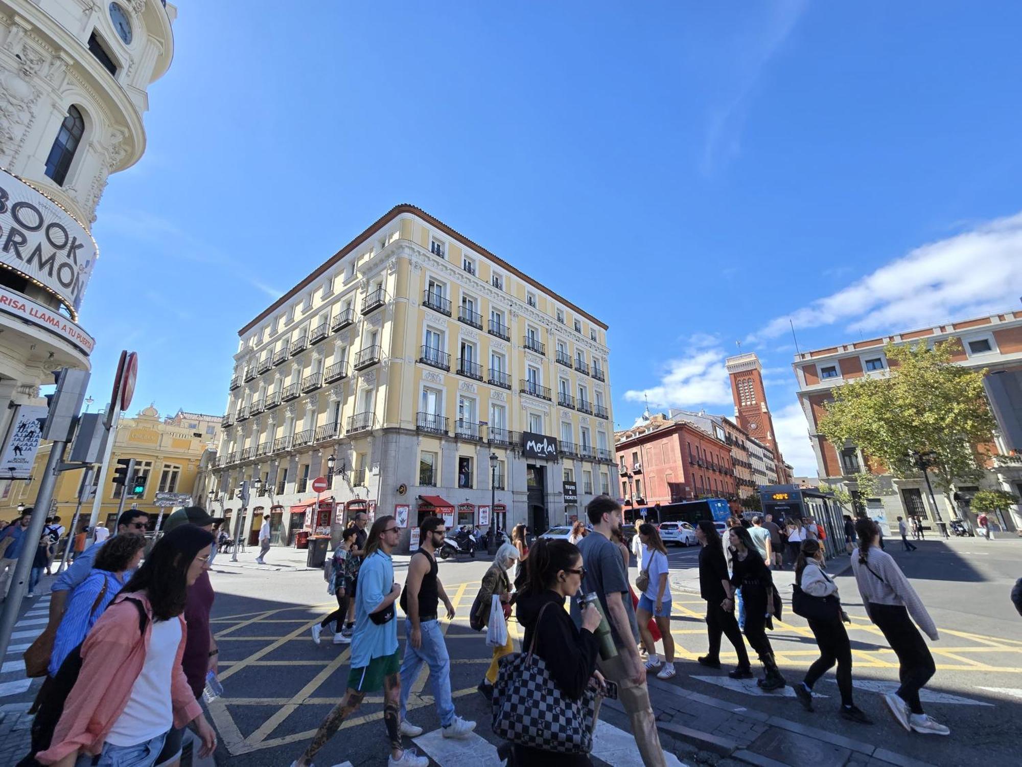 Hotel Ch Cruz Madrid Exterior foto